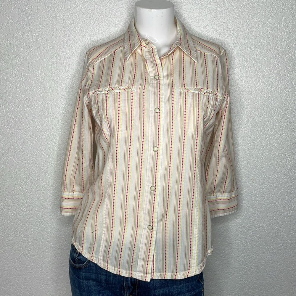 The North Face 3/4 Sleeve Button Up Size S